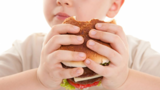Obezite artıyor: Çocuklar pandemide daha çok kilo aldı