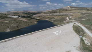 Sarıoğlan Barajı’nda su seviyesi yüzde 20'ye düştü
