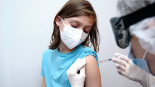 TTB'den "Çocuklarda Koronavirüs: Neden aşı yapılmalı"