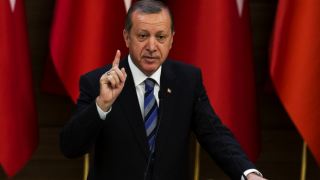 Alman basını: Erdoğan'a kırmızı kart gösterilmeli