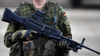 Almanya'da dokuz eski askere soruşturma