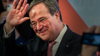 Almanya'da Laschet Seçimleri kaybedince eyalet başbakanlığını bıraktı