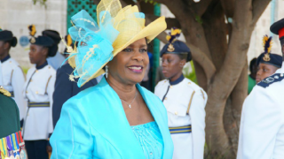 Barbados’un ilk Cumhurbaşkanı Sandra Mason oldu