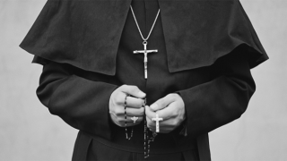Fransa'da bir rahip hakkında 2 çocuğa cinsel saldırıdan soruşturma açıldı