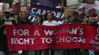 Londra'da ABD'nin Texas eyaletinde kürtajın yasaklanması protesto edildi