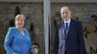 Merkel: Erdoğan'ı her zaman haklar ve özgürlükler konusunda eleştirdim