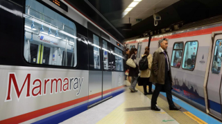 Ücretsiz internet izni Marmaray'a var, İBB metrolarına yok