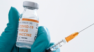 Avusturya'da Kovid-19 aşısı olmayanlara sokağa çıkma yasağı