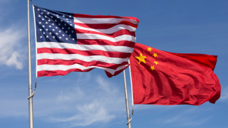 Çin, ABD Kongre heyetini protesto etti