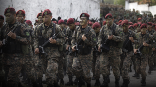 El Salvador Devlet Başkanı Bukele'den orduya görev!