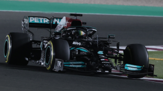Formula 1 Katar Grand Prix'sinin galibi Hamilton