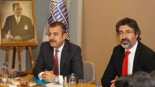Şahap Kavcıoğlu, banka yöneticileriyle bir araya geldi