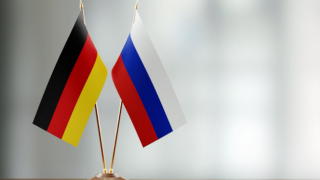 Almanya, 2 Rus diplomatı "istenmeyen kişi" ilan etti