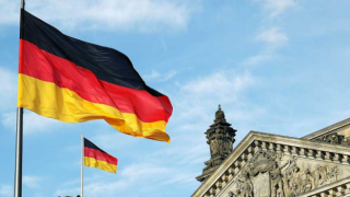 Almanya'dan cinsiyetçi kalıpları kıran düzenleme
