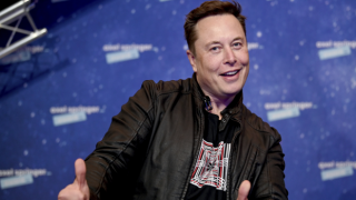 Elon Musk'tan istifa edip influencer olmayı düşünüyor!