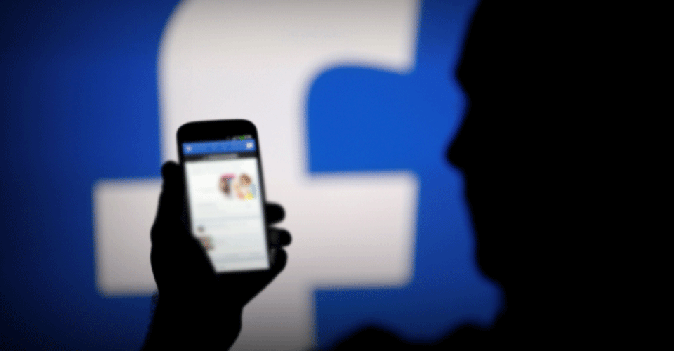 Facebook'tan casusluk açıklaması