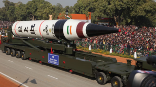 Hindistan, nükleer başlık taşıyan füze sistemini test etti