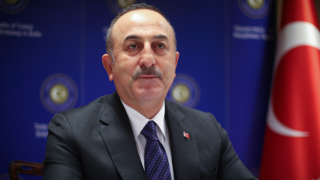 Mevlüt Çavuşoğlu'ndan Ermenistan ile normalleşme açıklaması