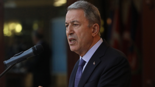 Milli Savunma Bakanı Akar: "Türkler ve Kürtler kardeştir"