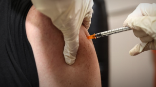 3. doz aşı uygulanırsa Omicron varyantı yok edilebilir