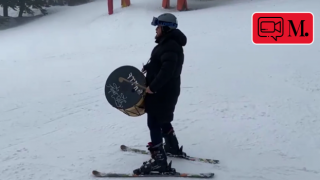 Tekirdağlı müzisyen davul çalarken karda kaydı