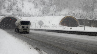 TEM'de kar temizliği: Bu kez Ankara yönü kapanacak