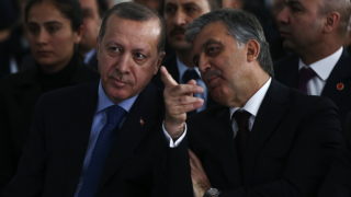 Abdullah Gül'den Cumhurbaşkanı Erdoğan'a geçmiş olsun dileği