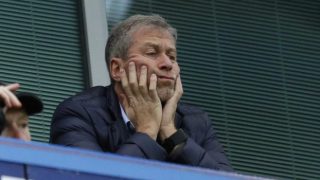 Chelsea'nin sahibi Abramovich, 1 günde 700 milyon euro kaybetti