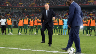 Cumhurbaşkanı Erdoğan, Senegalli mevkidaşı Macky Sall ile paslaştı