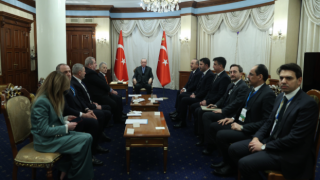 Cumhurbaşkanı Erdoğan, Ukrayna'da Kırım Tatar Heyeti'ni kabul etti