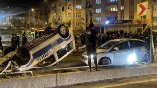 İstanbul'da şüpheli otomobili kovalayan polis aracı takla attı