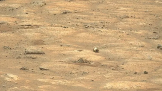 Mars'ta görüntülenen ilginç cisim, NASA'nın kalıntısı çıktı!