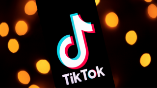 TikTok videoları yüzünden çocuklarının velayetini kaybetti