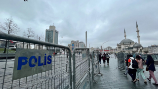 8 Mart Kadın Yürüyüşü öncesinde Taksim'de polis bariyerleri