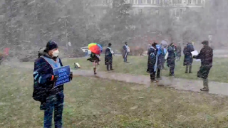 Boğaziçili akademisyenlerin protestosuna kar engel olmadı