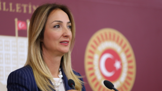 CHP'li Aylin Nazlıaka: "Erkek yargı, kadın katilini korudu!"