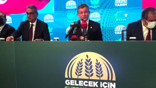 Davutoğlu: Türk Lirası'nın değeri milliyetçiliğin ölçüsüdür