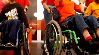 Engelli çocuğu olan kadınlar erken emekli olabiliyor