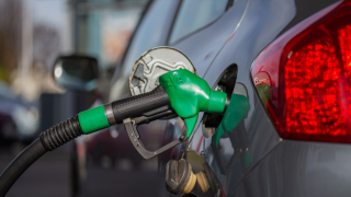 EPGİS: Benzin ve motorine bugün yapılan zamlar iptal edildi!