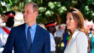 İngiltere Prensi William ve eşinin karayip ülkelerine ziyaretleri oldukça tepki çekti