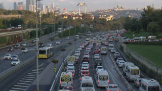 İstanbul'da kar alarmı! Trafik yoğunluğu yüzde 69'a ulaştı