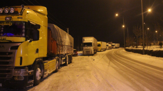 İstanbul’da kar nedeniyle TIR ve kamyonların kente girişine izin verilmeyecek