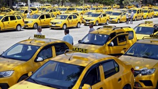 İzmir'de taksi açılış ücreti 4,5 TL’den 6 TL’ye yükseldi