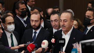 Mevlüt Çavuşoğlu, Ermenistan Dışişleri Bakanı Ararat Mirzoyan ile görüştü