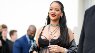 Rihanna'nın cesur hamile stili
