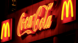 Rusya'dan çekilmeyen McDonald's ve Coca-Cola'ya boykot çağrısı