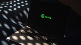 Spotify uygulama içerisine yeni bir eklenti getiriyor