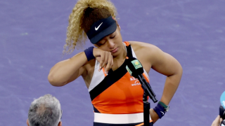 Tenisçi Naomi Osaka turnuvaya gözyaşlarıyla veda etti