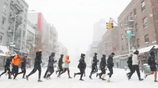 ABD'de kar fırtınası: 300 bin kişi elektriksiz kaldı