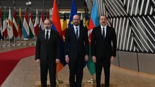 Azerbaycan ile Ermenistan barış görüşmeleri için anlaştı